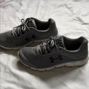 Under Armour Men's Gray and Black Training Sneakers
